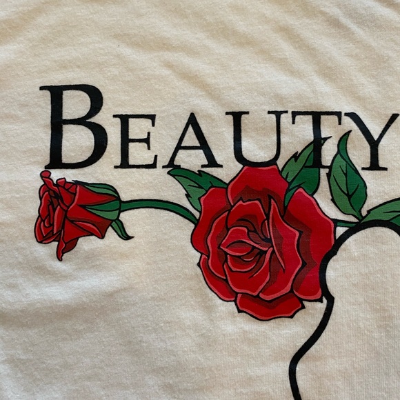 Disney Beauty And The Beast White Short Sleeve Tee Shirt w Red Roses / Size M - Picture 4 of 8